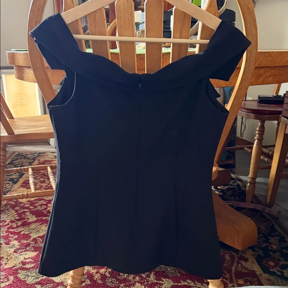 Express Off-Shoulder Double-Breasted Black Top - Picture 4 of 7